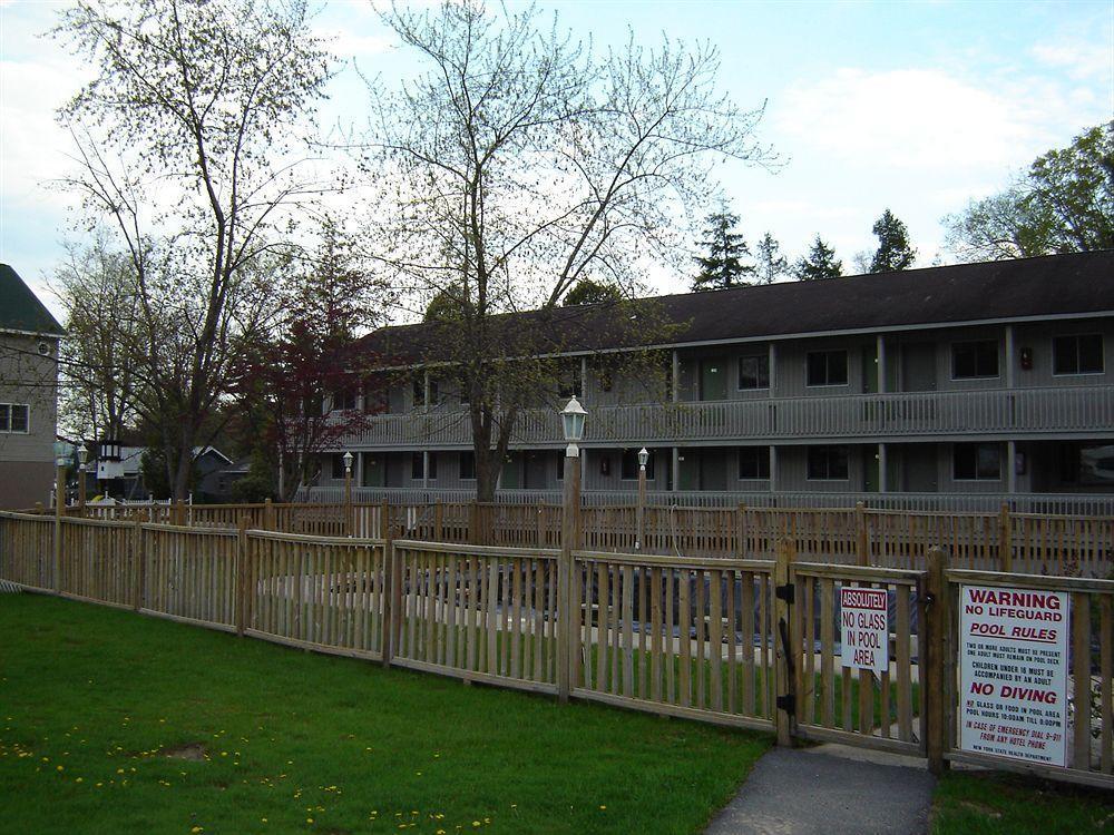 Lake George Suites Zewnętrze zdjęcie