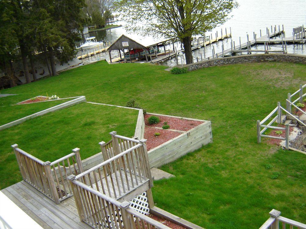 Lake George Suites Zewnętrze zdjęcie